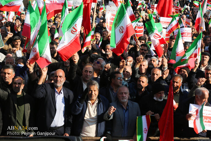 Photos: National Solidarity rally in Isfahan