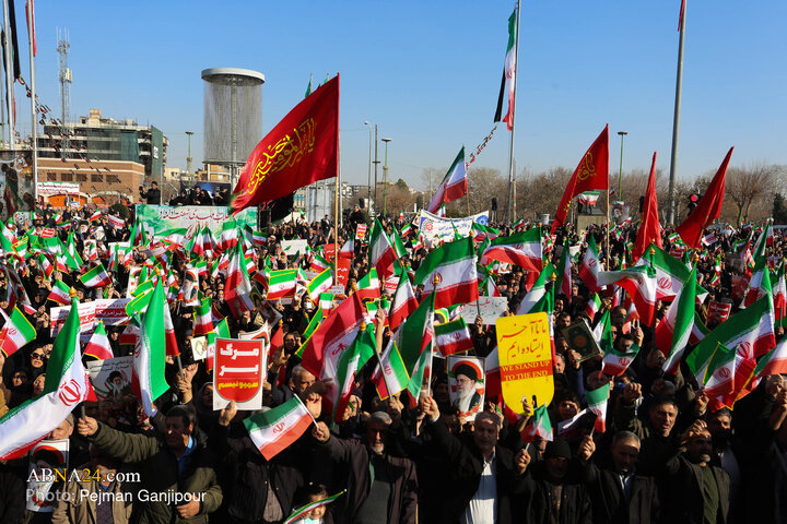Photos: National Solidarity rally in Isfahan