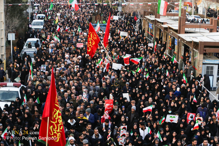 Photos: National Solidarity rally in Isfahan
