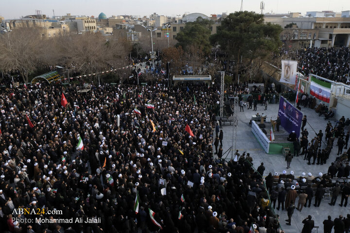 Photos: National Solidarity rally in Qom