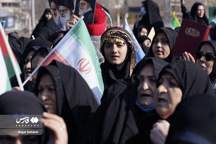 Photos: Funeral Ceremony of Security Martyr in Lorestan Province