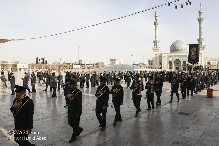 دسته عزاداری خادمان حضرت معصومه(س) در روز شهادت امام موسی کاظم(ع)