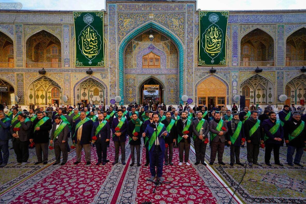 Pilgrims Attend Eid Al-Maba’ath Celebration in Najaf Shrine