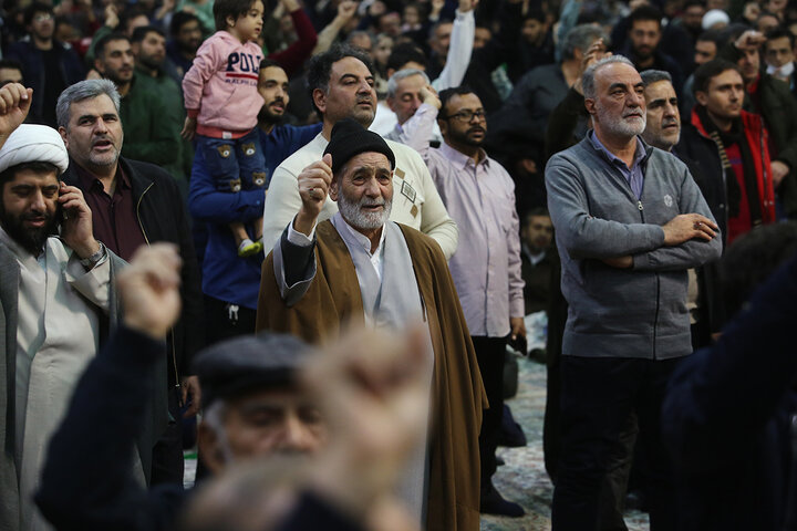 Photos: Eid al-Mab'ath celebrated at Hazrat Masoumeh holy shrine