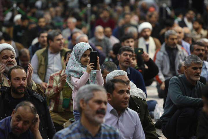 Photos: Eid al-Mab'ath celebrated at Hazrat Masoumeh holy shrine