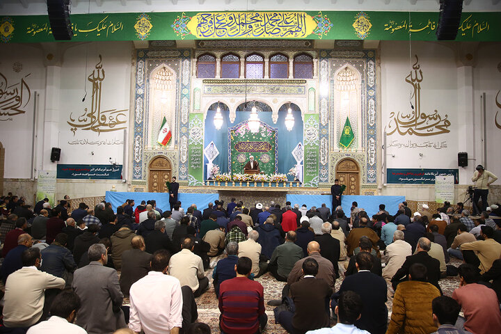 Photos: Eid al-Mab'ath celebrated at Hazrat Masoumeh holy shrine