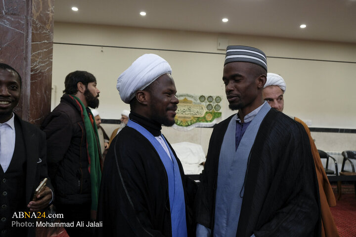 Photos: Turban-wearing ritual held in Qom on Eid al- Mab'ath