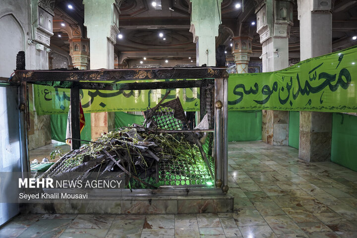 Photos: Sabz Qaba holy shrine damaged during Dezful riots
