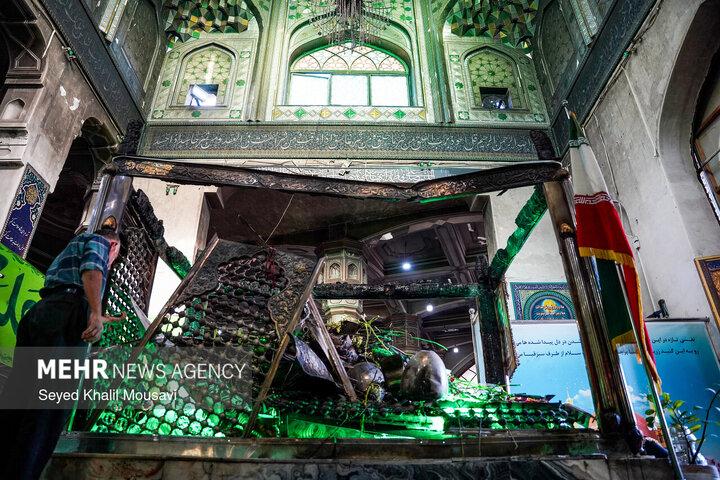 Photos: Sabz Qaba holy shrine damaged during Dezful riots