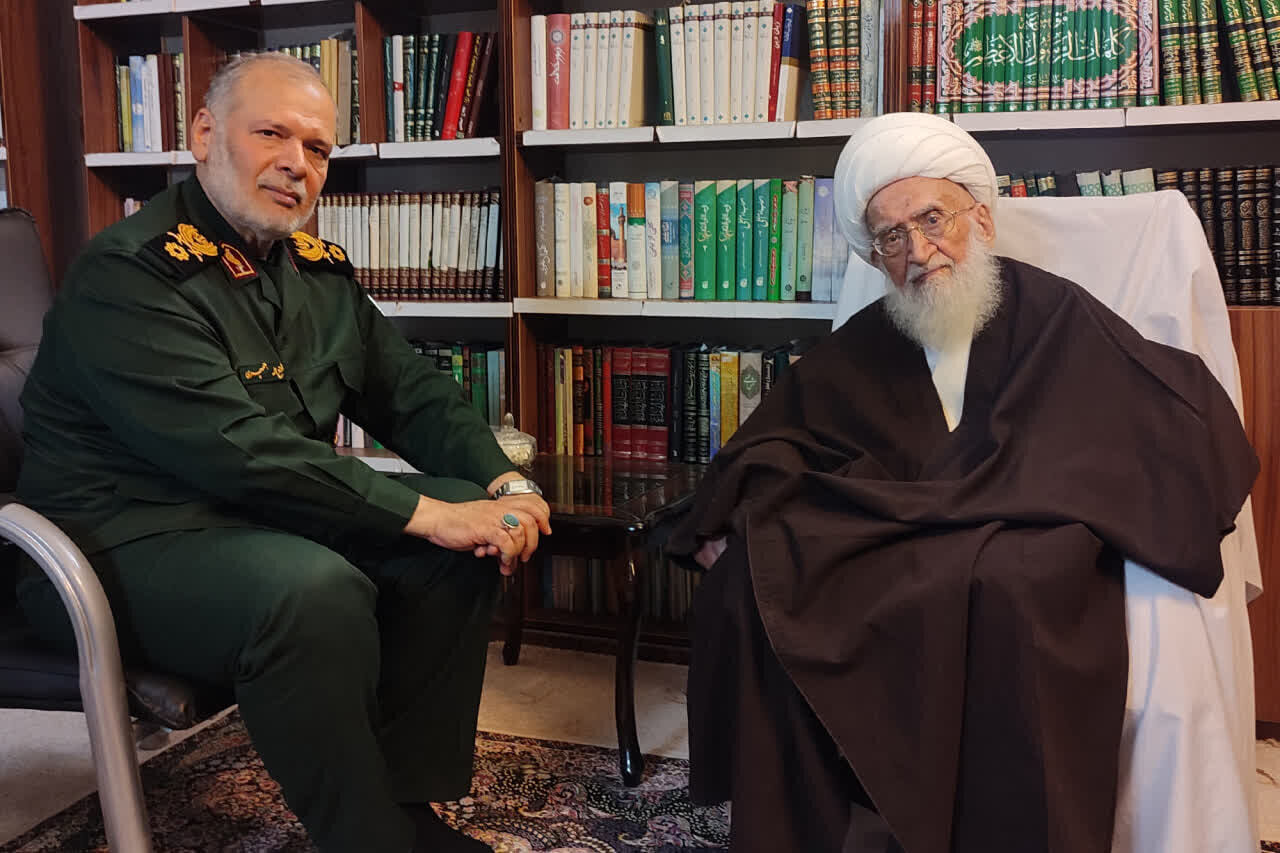 هیچ سلاحی برنده‌تر از وحدت مردم نیست/ اختلاف افکنان در اردوگاه دشمن هستند