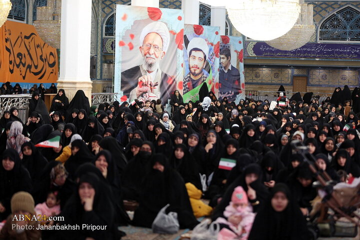 سیزدهمین یادواره شهدای روحانی و طلبه استان کرمان چهارشنبه (۲۴ دی ۱۴۰۴) با حضور فرماندهان، آزادگان و اقشار مختلف مردم کرمان همزمان با شهادت امام موسی کاظم علیه‌السلام در شبستان بقیع مسجد مقدس جمکران برگزار شد.