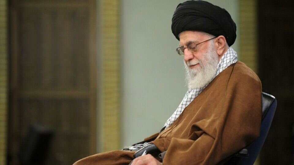 Imam Khamenei offers condolences over passing of Ayatollah Sistani’s brother