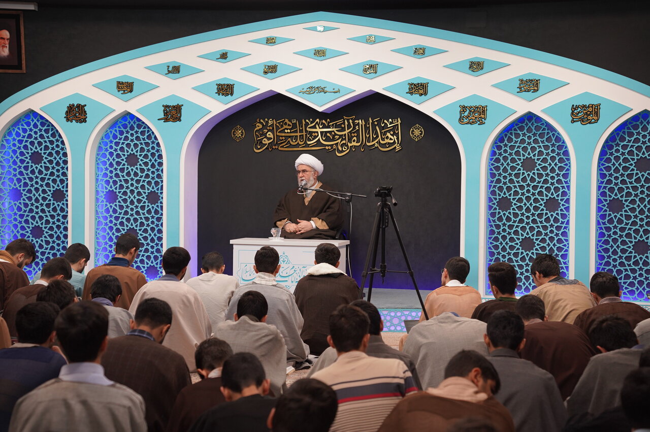 آیت‌الله رمضانی: گاهی عبادت و علم، برای انسان حجاب می‌شود/ باید روایتگر صحیح از حقیقت دین باشیم