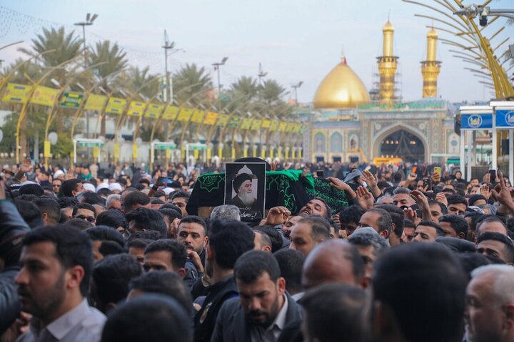 تصاویر | آیین تشییع پیکر آیت‌الله سیدهادی سیستانی در حرم امام حسین(ع)