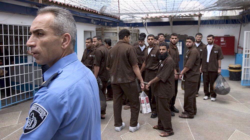 Palestinian Advocacy Groups: Over 9,350 Held in Israeli Prisons
