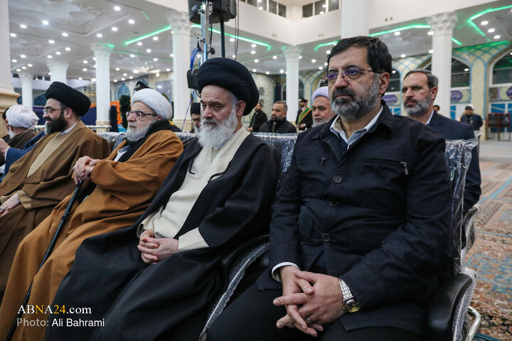 Photos: Ceremony of nation's pledge of allegiance to Leadership held at Jamkaran Mosque