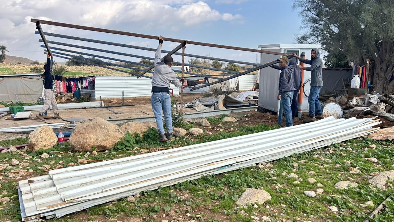 Attack by extremist Jewish settler force 20 more Palestinian families to flee al-Auja area near Jericho
