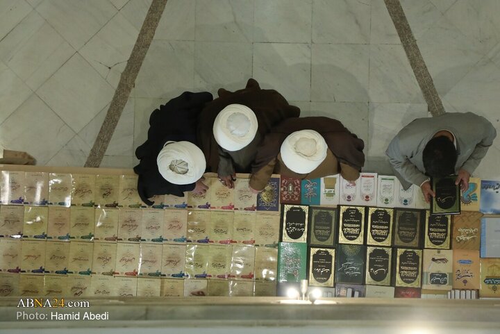 Photos: Mahdavi Book Exhibition in Qom