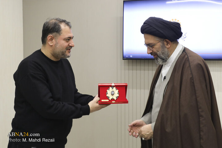 Photos: Deputy of Cultural Affairs, group of media managers of Hazrat Masoumeh Shrine visit ABNA News Agency