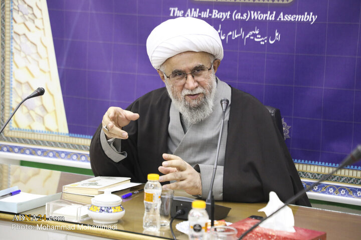 دیدار اعضای پژوهشکده تاریخ و سیره اهل‌بیت (ع) با آیت‌الله رمضانی