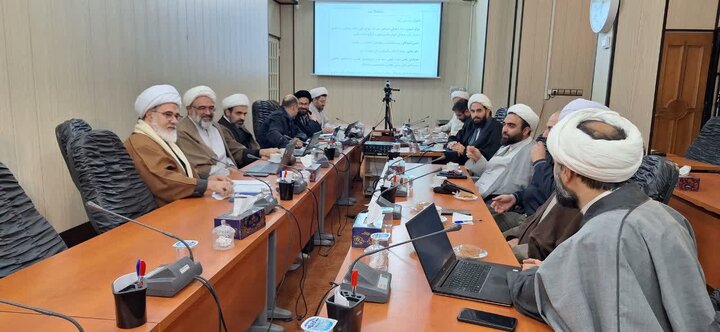 نشست نقد و بررسی پیش‌نویس سند ملی زیارت برگزار شد