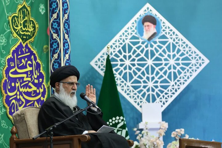 تفرقه در امت اسلامی علامت نفوذ دشمن است