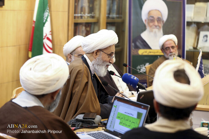 Photos: Commemoration Ceremony of Theological Thoughts of Ayatollah Safi Golpaygani Held in Qom
