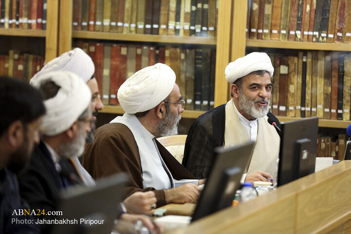 Photos: Commemoration Ceremony of Theological Thoughts of Ayatollah Safi Golpaygani Held in Qom
