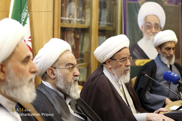 Photos: Commemoration Ceremony of Theological Thoughts of Ayatollah Safi Golpaygani Held in Qom