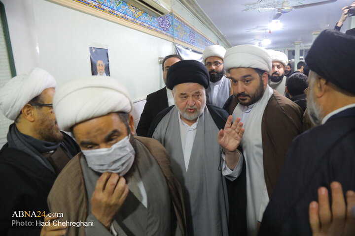 حضور حجت‌الاسلام والمسلمین سید جواد شهرستانی، نماینده تام الاختیار آیت الله سیستانی در ایران در مراسم بزرگداشت مرحوم آیت‌الله سید علی سید ناصر سلمان وکیل مراجع تقلید در منطقه شیعه نشین شرق عربستان در حسینیه المهدیه قم