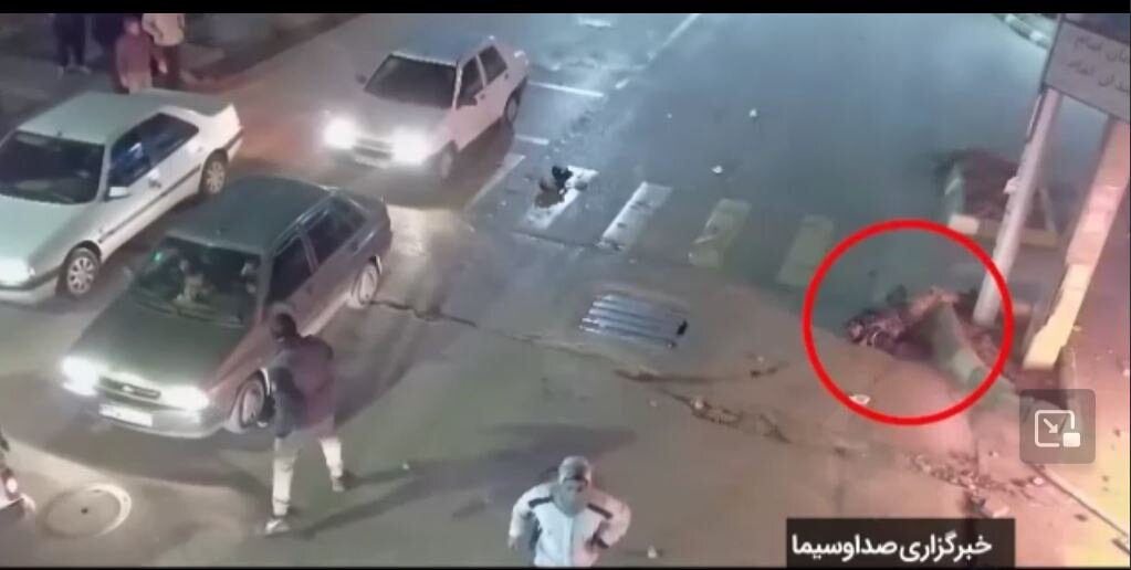 ویدیو | بدون تعارف با پاسداری که تصور می‌شد در حوادث تروریستی اخیر، شهید شده است