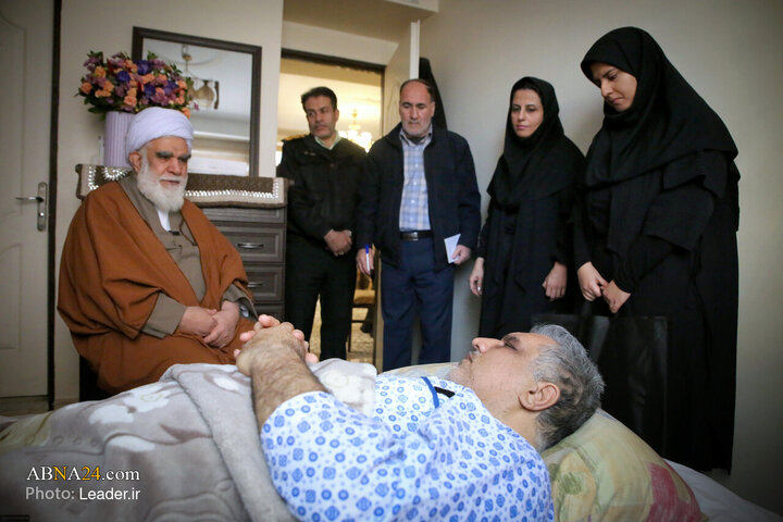 Photos: Supreme Leader’s representatives visit Iranian veterans’ homes