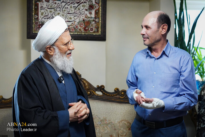 Photos: Supreme Leader’s representatives visit Iranian veterans’ homes