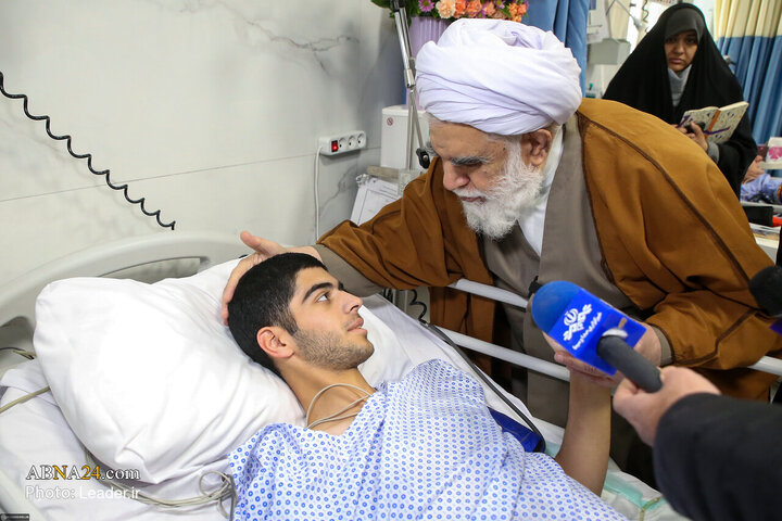 Photos: Supreme Leader’s representatives visit Iranian veterans’ homes