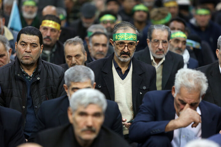 Photos: Honoring veterans of Qom province at Hazrat Masoumeh shrine