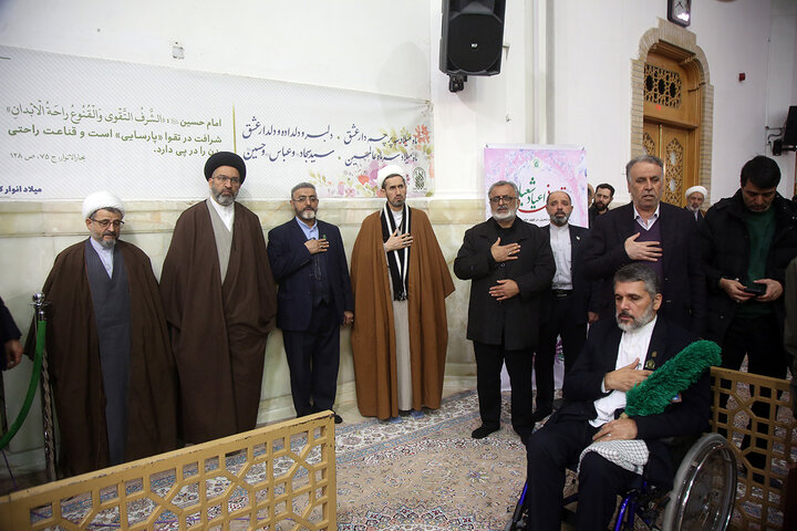 Photos: Honoring veterans of Qom province at Hazrat Masoumeh shrine