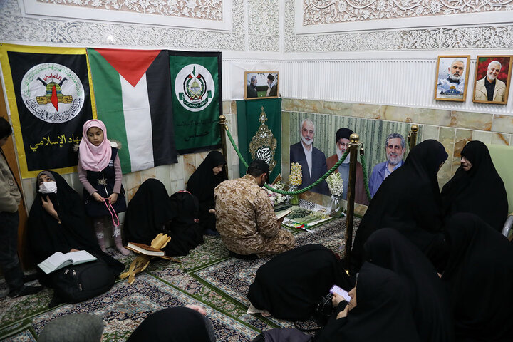 Photos: Unveiling of Martyr Izadi’s Tombstone at Hazrat Masoumeh Holy Shrine