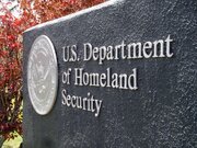 Senadores de EEUU advierten que ataque a protestas daña credibilidad de agencias federales
