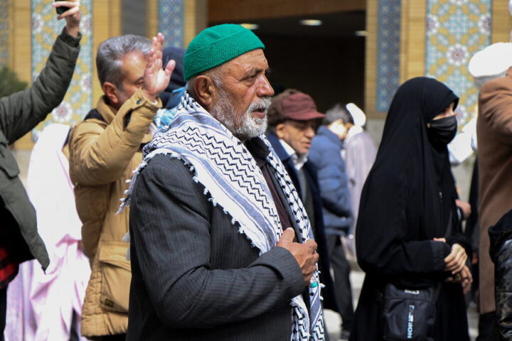 Photos: Group of veterans injured during unrest in Razavi Khorasan visit Hazrat Masoumeh holy shrine