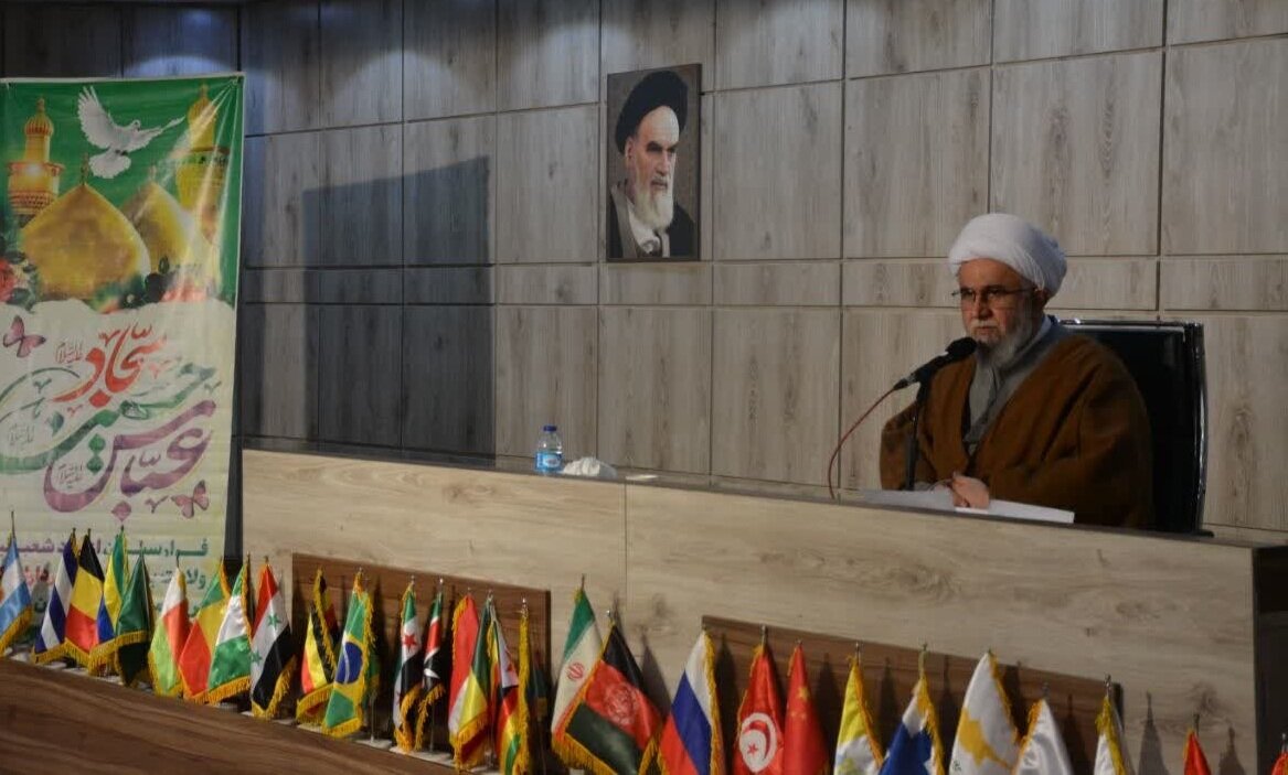 دبیرکل مجمع جهانی اهل‌بیت(ع): تهدید رهبر انقلاب، تهدید همه آزادی‌خواهان و خط قرمز ملت ایران است/ واقعیت‌ها را روایت و دروغ‌های رسانه‌ای را افشا کنید