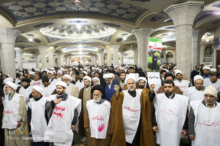 اجتماع حوزویان در محکومیت اهانت به قرآن و مقدسات اسلامی و حمایت از رهبر معظم انقلاب در مدرسه علمیه فیضیه