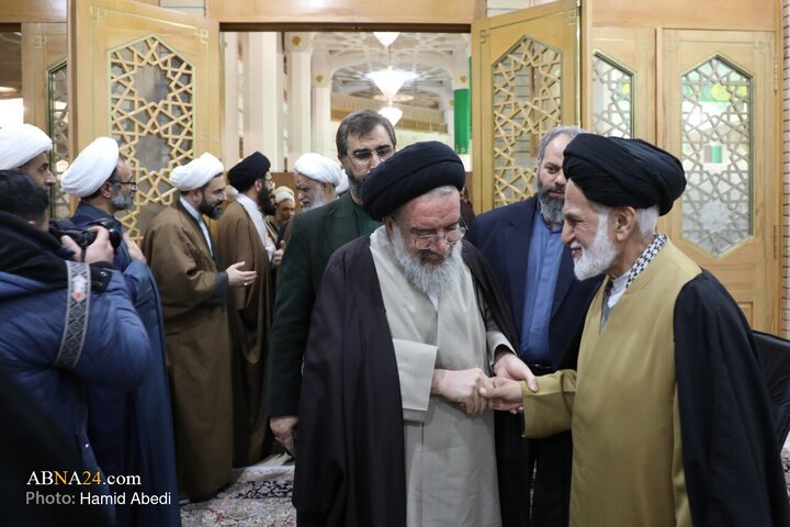 مراسم گرامیداشت شهدای اغتشاشات اخیر در حرم حضرت معصومه(س)