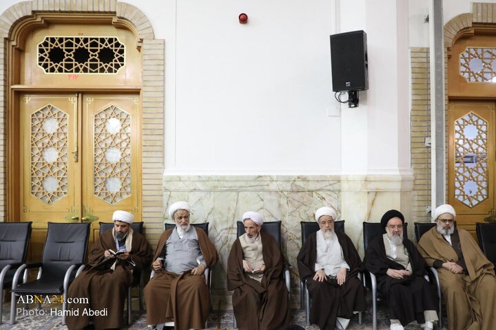 مراسم گرامیداشت شهدای اغتشاشات اخیر در حرم حضرت معصومه(س)