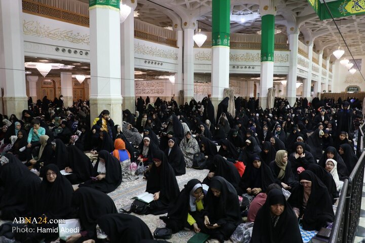 مراسم گرامیداشت شهدای اغتشاشات اخیر در حرم حضرت معصومه(س)