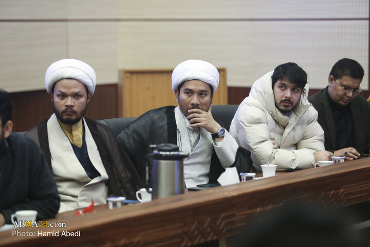 Photos: Members of the Indonesian, Thai, Malaysian Seminary Students Associations meets Secretary General of AhlulBayt World Assembly