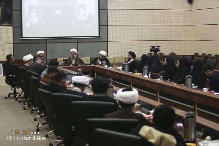 Photos: Members of the Indonesian, Thai, Malaysian Seminary Students Associations meets Secretary General of AhlulBayt World Assembly