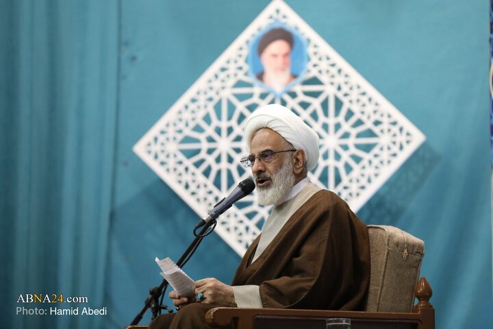 Photos: Ceremony to commemorate martyrs of recent unrest held at Hazrat Masoumeh shrine