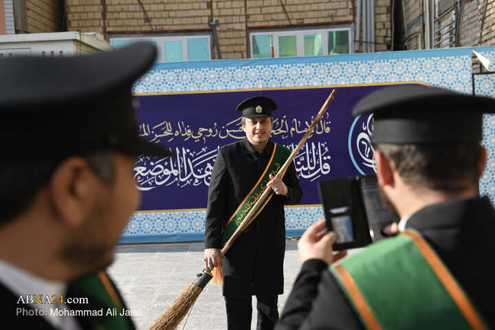 Photos: Sweeping Ceremony of Servants of Jamkaran Mosque