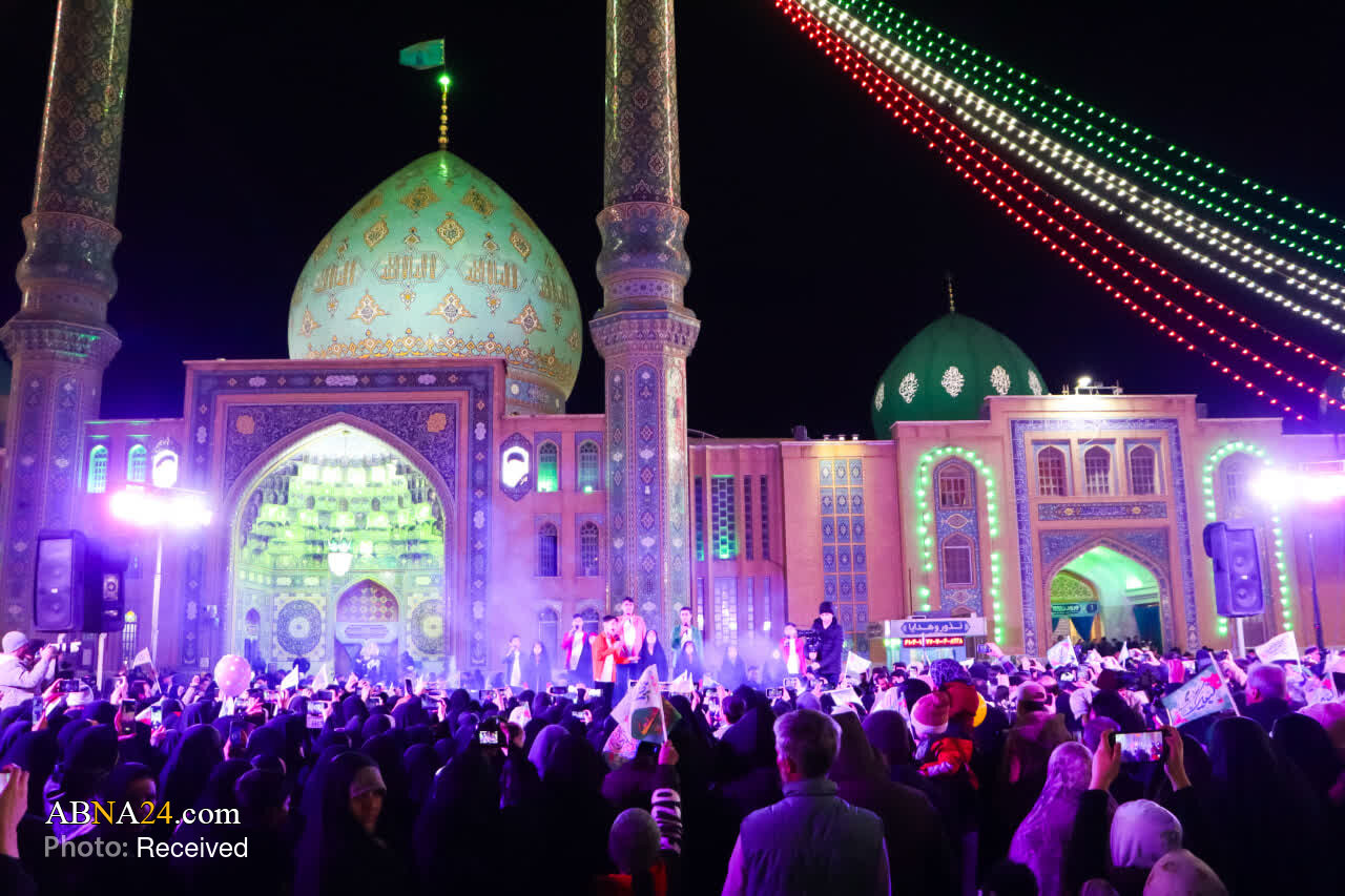 روبه روی گنبد مسجد جمکران