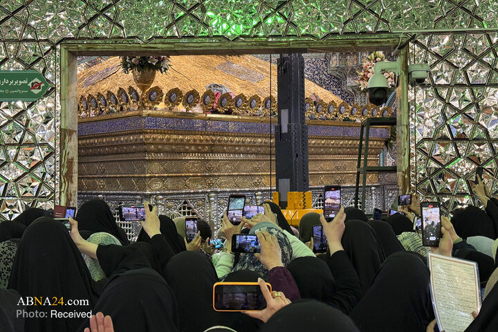 گل‌آرایی حرم حضرت معصومه(س) در آستانۀ ماه شعبان